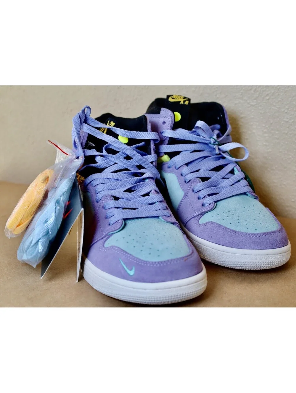 Size 8 - Air Jordan 1 Switch High Purple Pulse Mens NIB